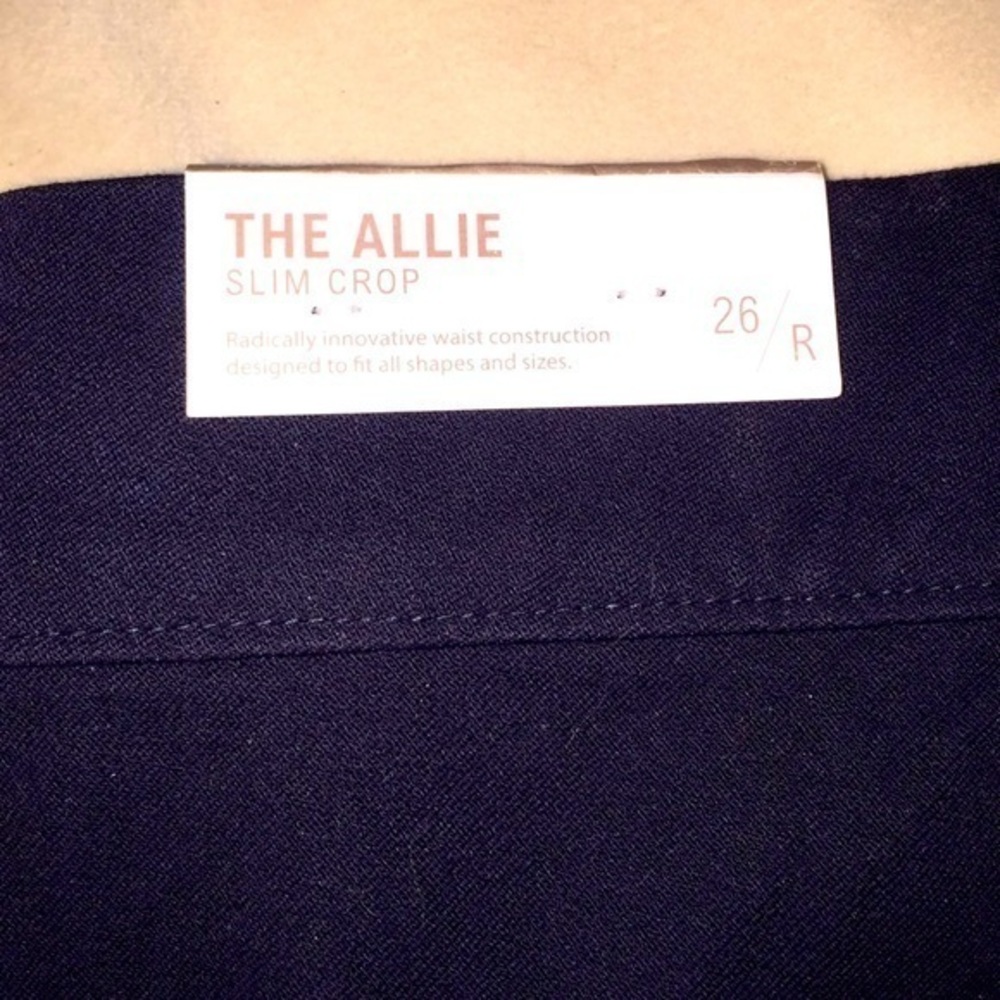 NWT Lane Bryant “Allie” Cropped Pants‎ - Picture 3 of 6
